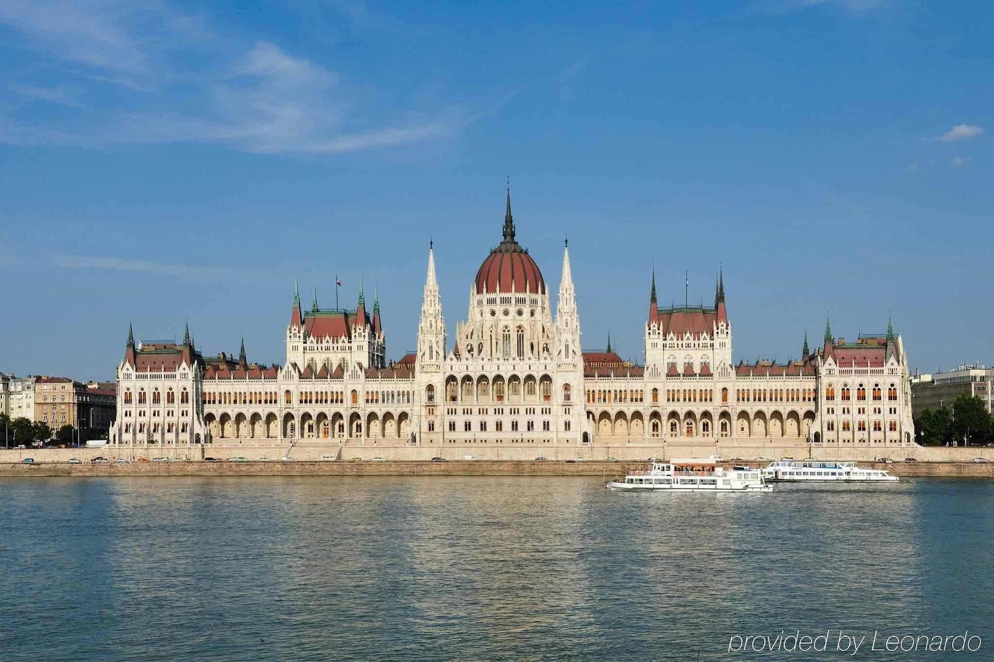 Ibis Budapest City Exterior foto